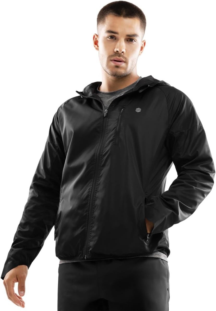 SIROKO Grand Marathon chaqueta running negra con capucha