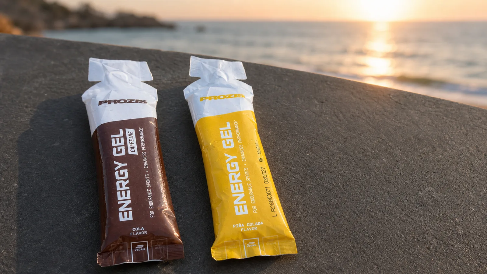 Los dos geles Prozis Energy Gel analizados, sabor Cola con cafeína y Piña Colada