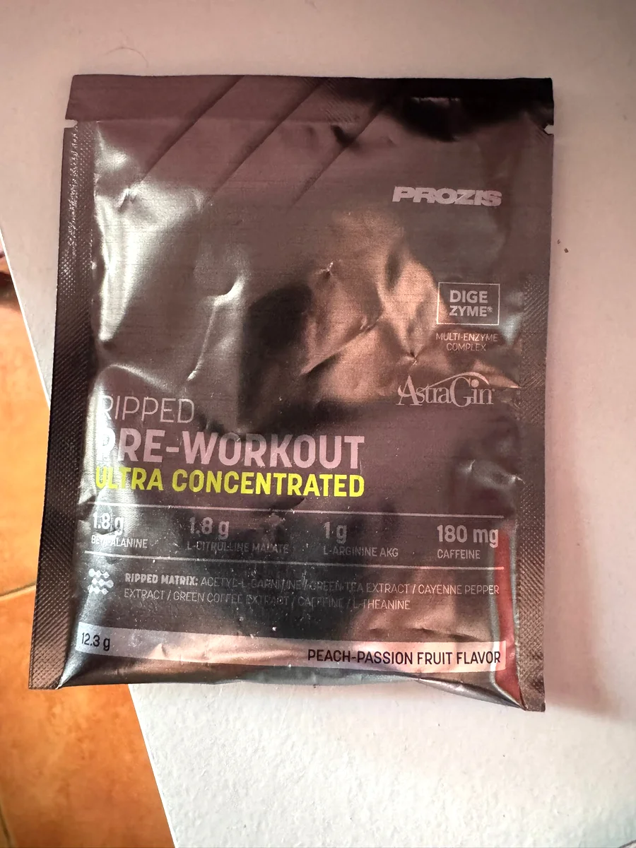 Sobre de muestra de Prozis RIPPED Pre-Workout sabor melocotón y fruta de la pasión