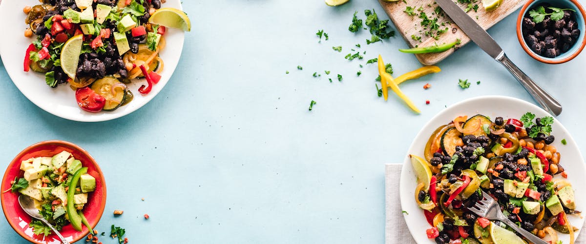 Comida real como alternativa a los geles energéticos: dátiles, plátano y membrillo para correr