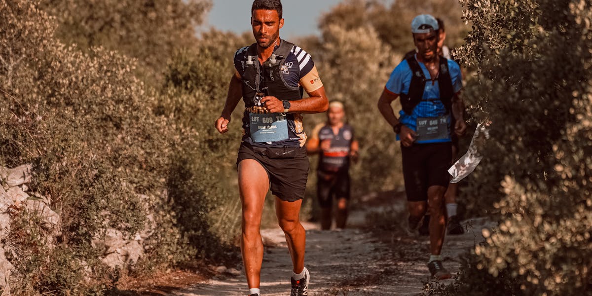 Trail running montaña amanecer España