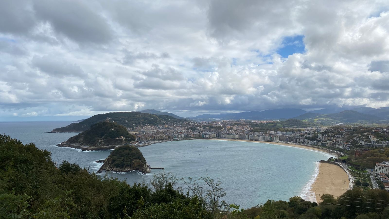 Bahía de La Concha en San Sebastián, ciudad de meta de la Behobia