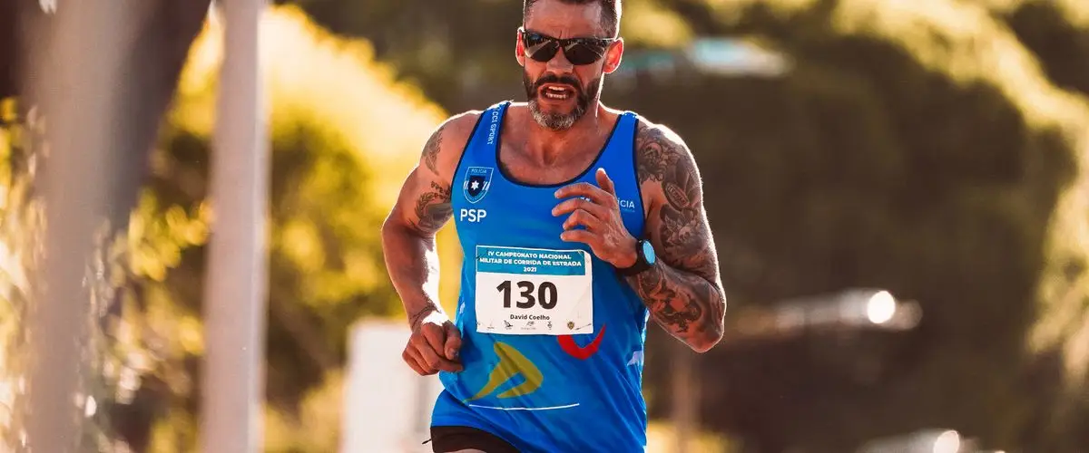 Runner wearing sunglasses during a race