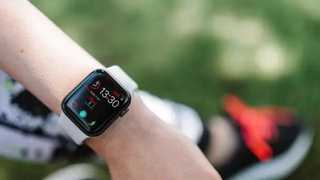 Garmin Forerunner 265 smartwatch vs reloj GPS running